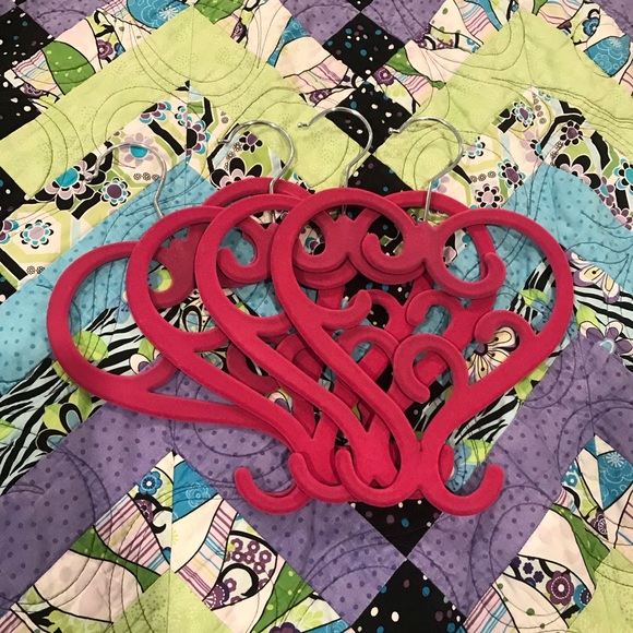 Scarf hanger - Picture 1 of 3